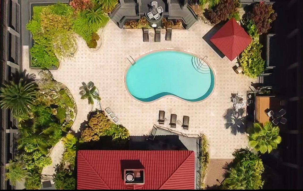 Red Roof Inn Plus & Suites Tampa Zewnętrze zdjęcie