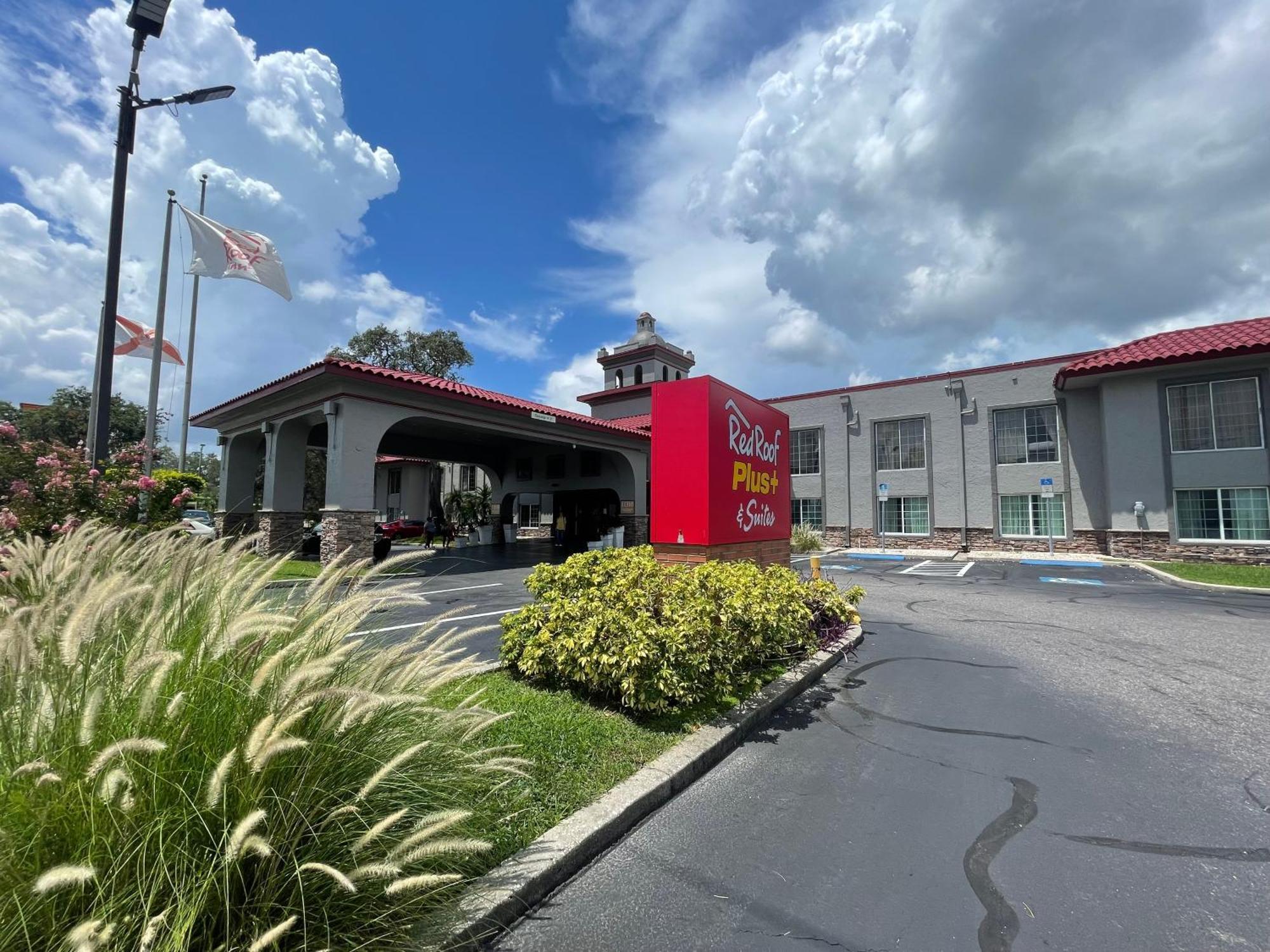 Red Roof Inn Plus & Suites Tampa Zewnętrze zdjęcie
